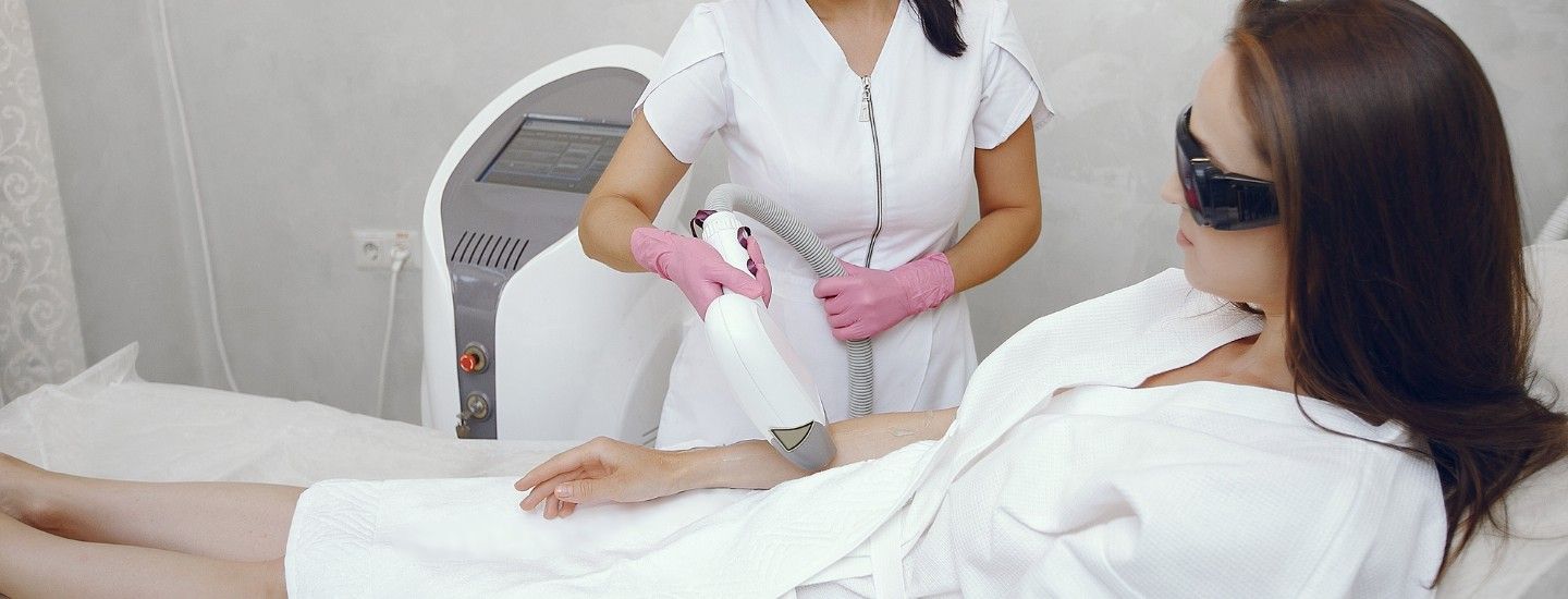 Laser Hair Removal Truth: What Clinics Don’t Tell You About Results & Sessions